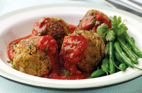 Image of "Oat and chickpea dumplings with tomato sauce"