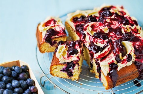 Image of "Blueberry, lemon and thyme poke cake"