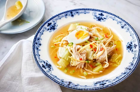 Image of "Chicken and leek noodle soup"