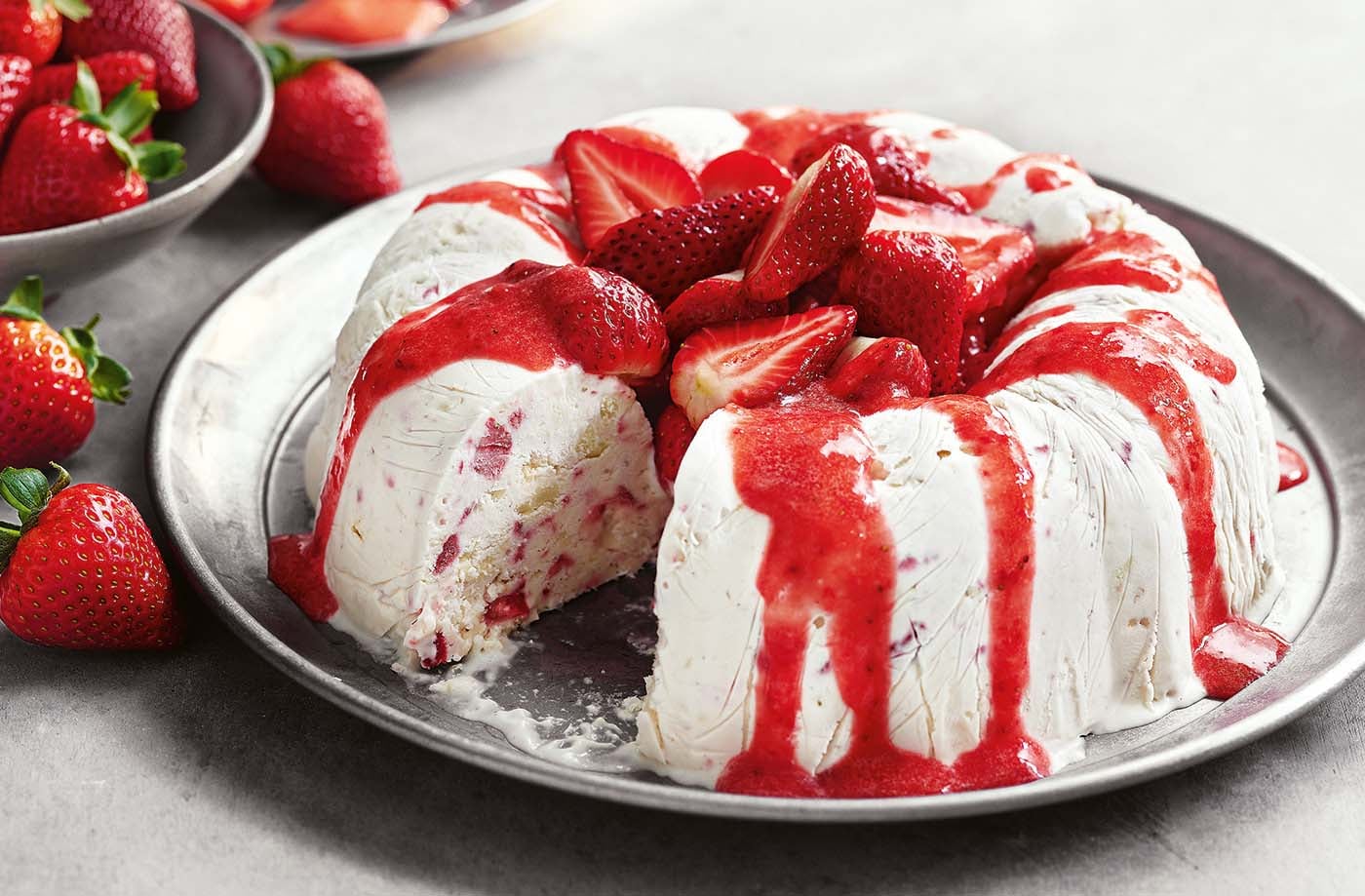 Eton mess semifreddo
