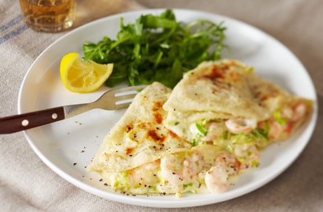 Image of "Prawn-stuffed gluten-free pancakes"