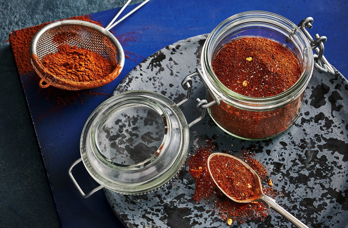 Spicy cocoa rub