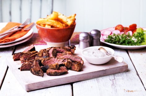 Image of "Bloody Mary steak with Stilton salad"